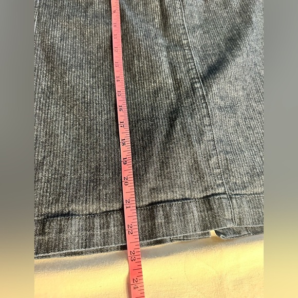 Talbots Black Denim Pencil Skirt Size 8 Like New - Picture 7 of 8